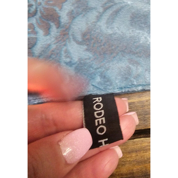 Rodeo Home Table Runner 13"x 75" Velvety Blue Damask Granny Cottage Core Royal - Picture 3 of 6